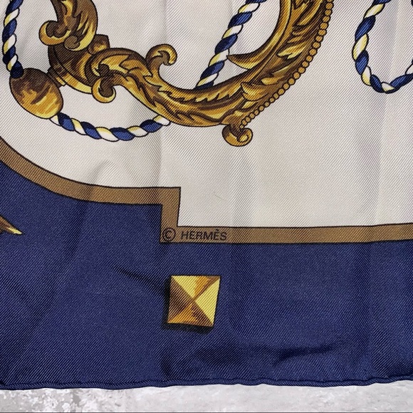HERMES Silk Keys Les Cles Scarf 90 - Picture 4 of 10